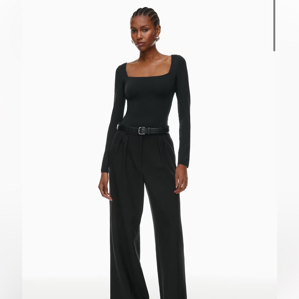 Babaton Original Contour Black Long-Sleeve Squareneck Bodysuit | Size S